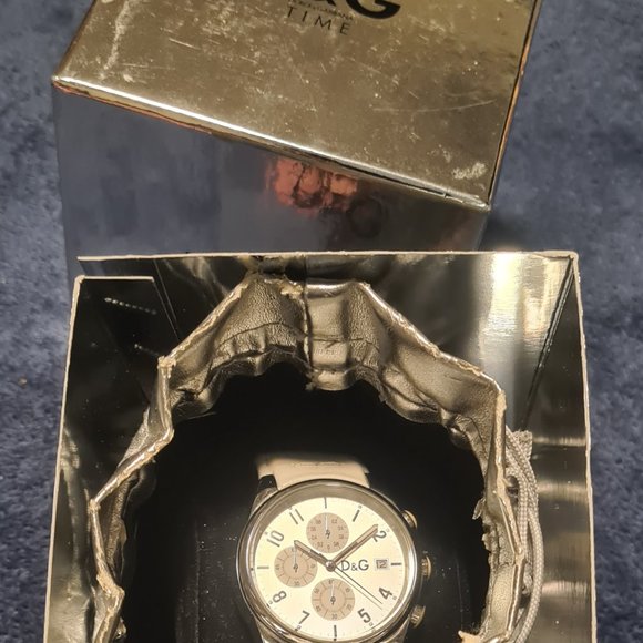 D&G Sandpiper Chronograph Watch with Box & Manual - Picture 3 of 5